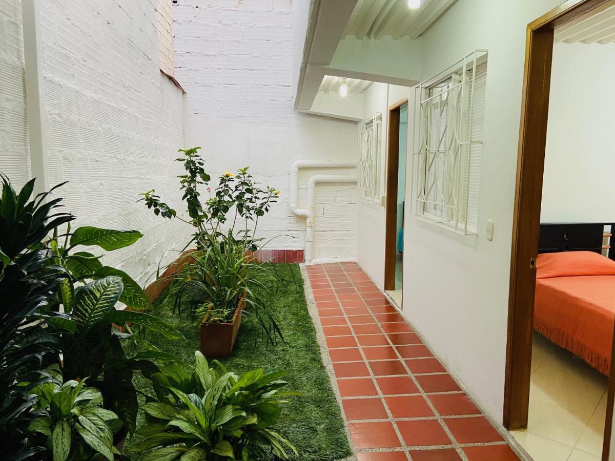 Vivienda Turistica El Zocalo Lägenhet Guatapé Exteriör bild