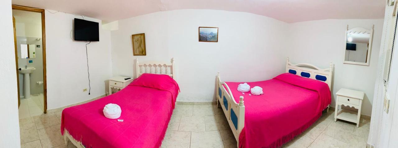 Vivienda Turistica El Zocalo Lägenhet Guatapé Exteriör bild